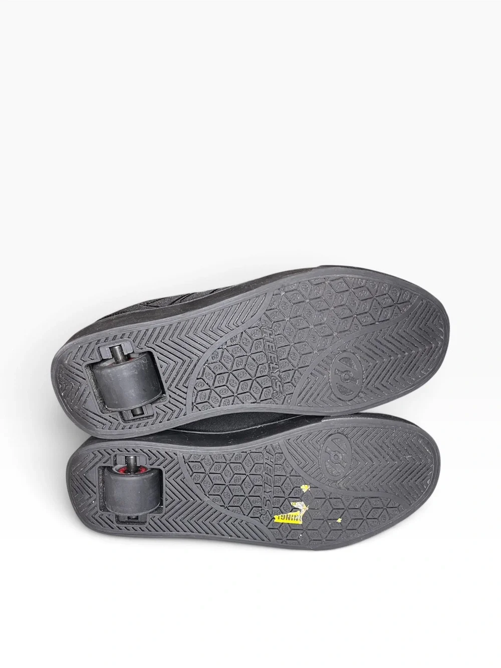 Heelys Kids Low-Top Sneakers in Black